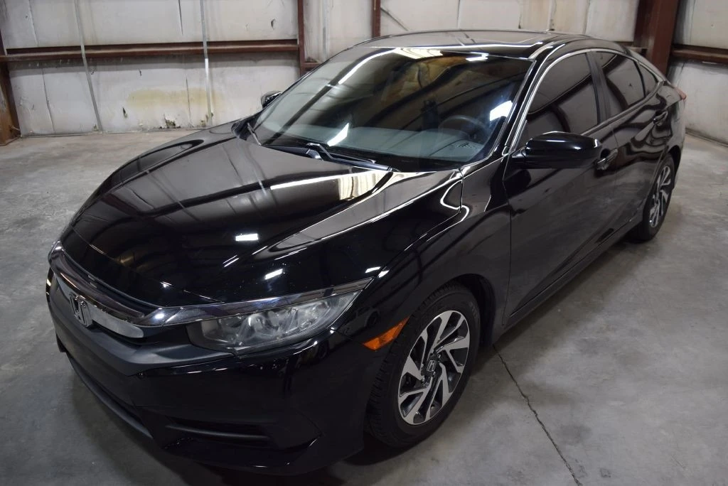 2018 Honda Civic 10th Gen - Image 3 of 12