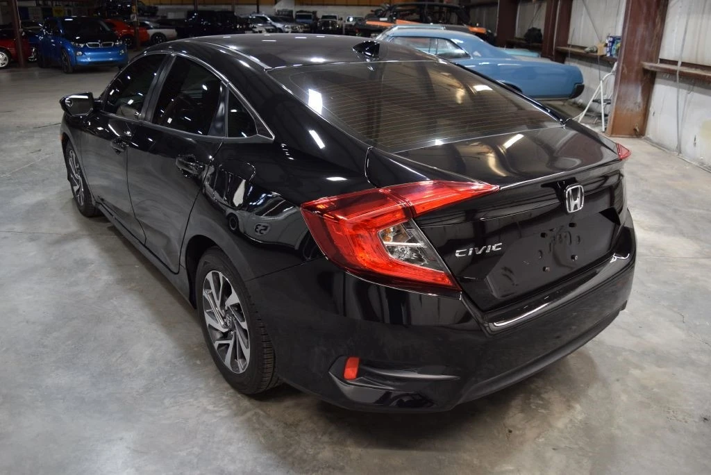 2018 Honda Civic 10th Gen - Image 5 of 12