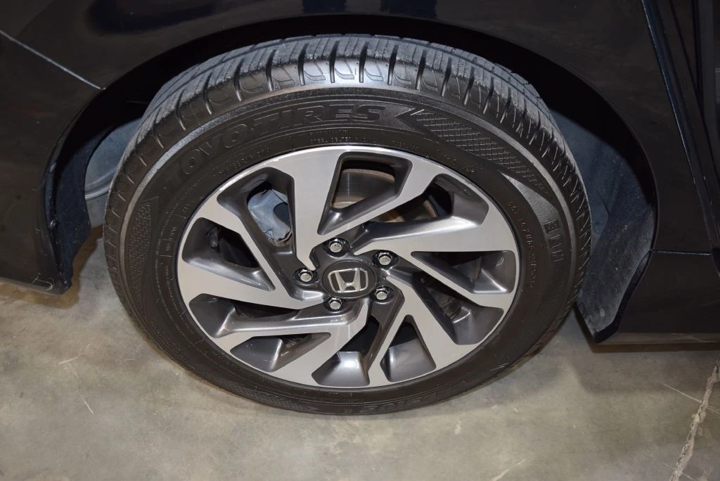 2018 Honda Civic 10th Gen - Image 11 of 12