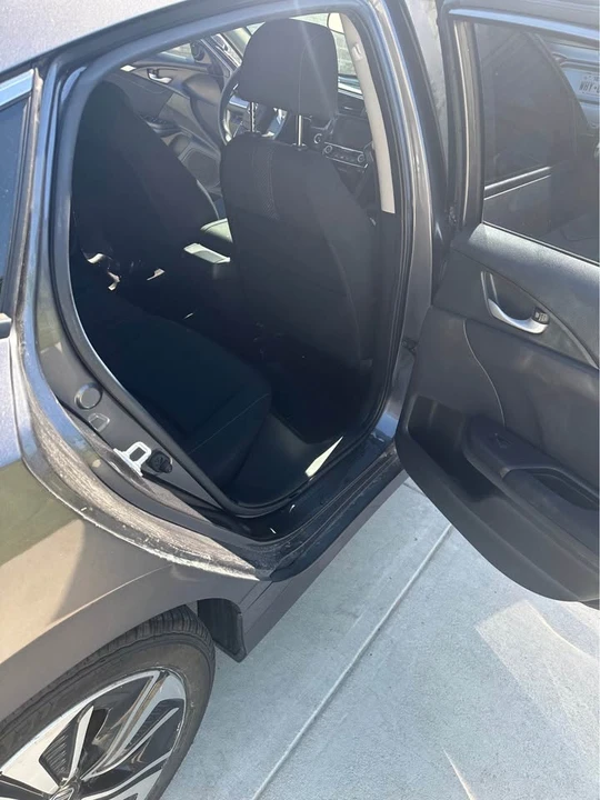 2018 Honda Civic 10th Gen - Image 7 of 12