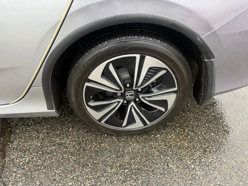 2018 Honda Civic 10th Gen - Image 9 of 12