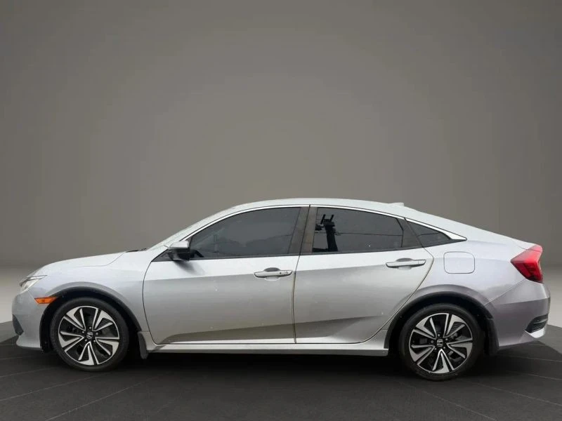 2018 Honda Civic 10th Gen - Image 8 of 12