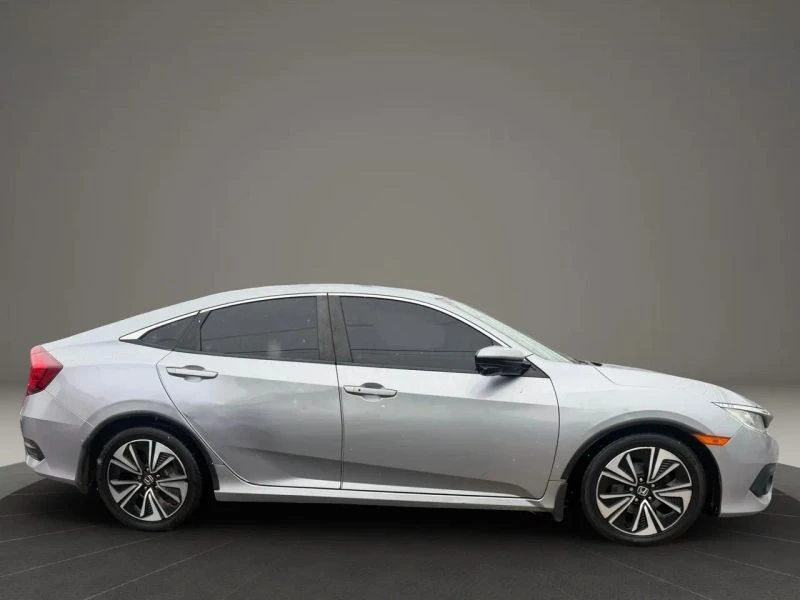 2018 Honda Civic 10th Gen - Image 4 of 12