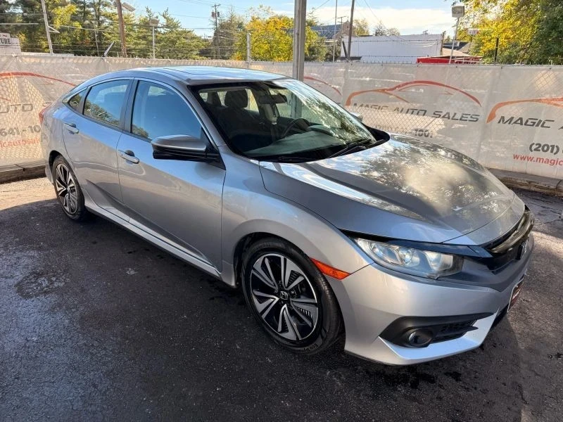 2018 Honda Civic 10th Gen - Image 7 of 12