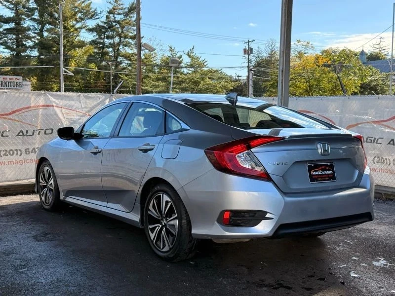 2018 Honda Civic 10th Gen - Image 11 of 12