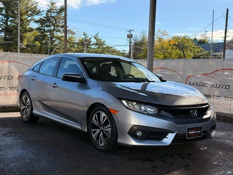 2018 Honda Civic 10th Gen - Image 6 of 12