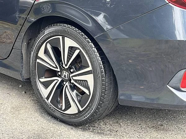 2018 Honda Civic 10th Gen - Image 8 of 18