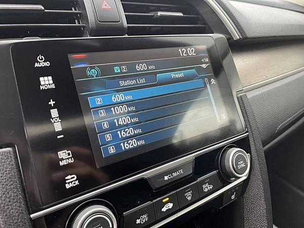 2018 Honda Civic 10th Gen - Image 14 of 18