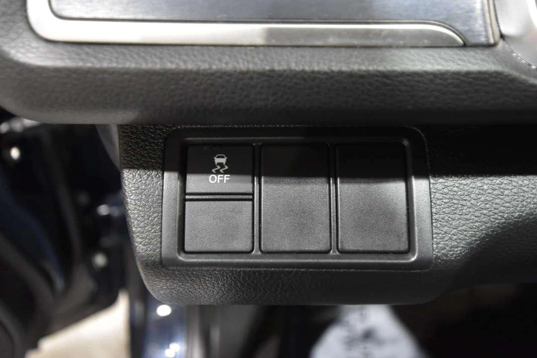 2018 Honda Civic 10th Gen - Image 13 of 21