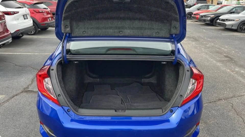 2018 Honda Civic 10th Gen - Image 6 of 8