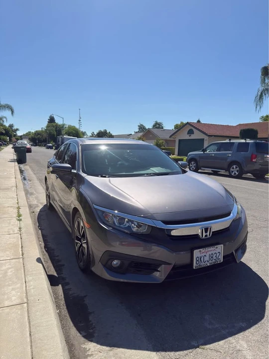 2018 Honda Civic 10th Gen - Image 2 of 9
