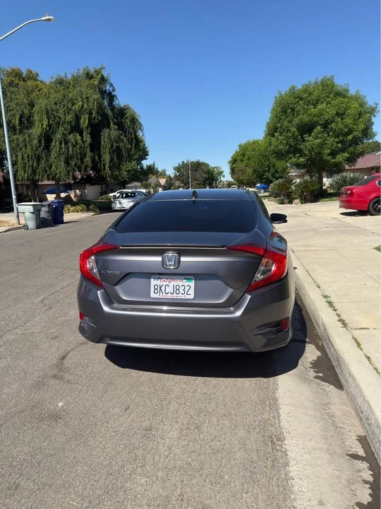 2018 Honda Civic 10th Gen - Image 3 of 9