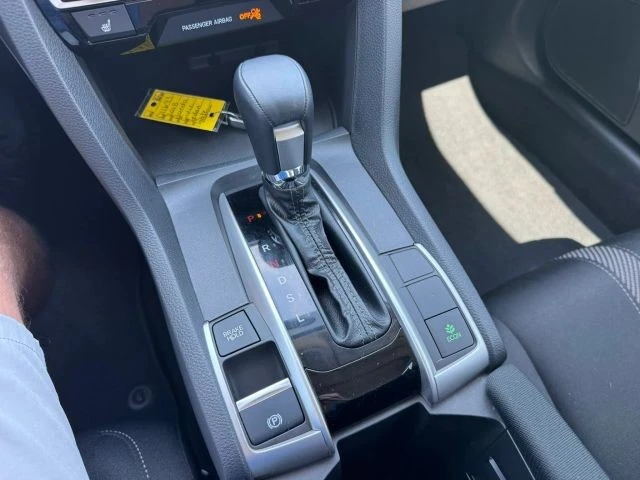 2018 Honda Civic 10th Gen - Image 14 of 31