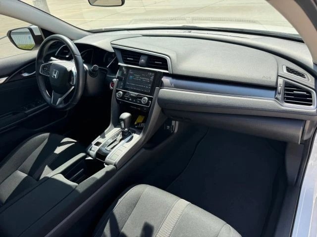 2018 Honda Civic 10th Gen - Image 17 of 31