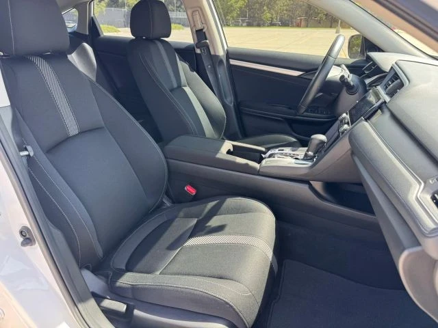 2018 Honda Civic 10th Gen - Image 20 of 31