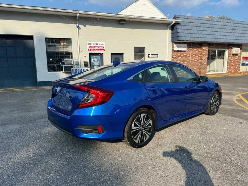 2018 Honda Civic 10th Gen - Image 8 of 12
