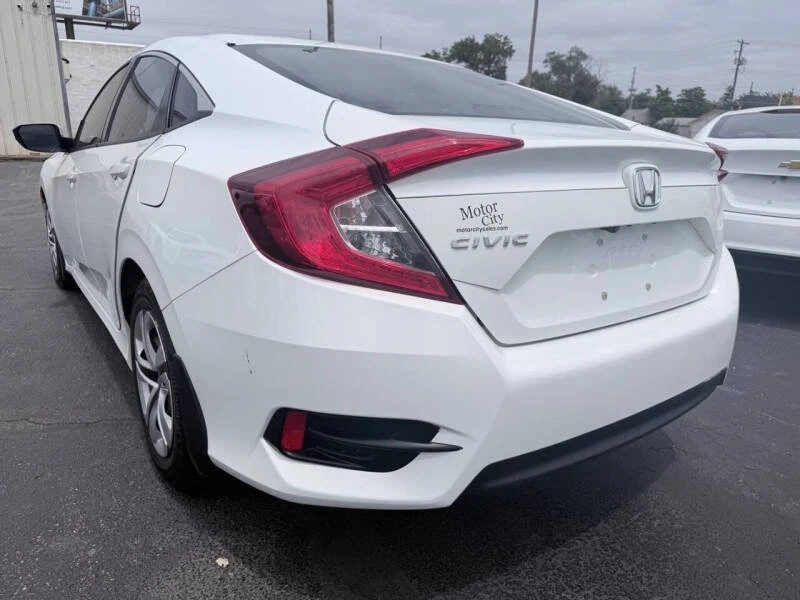 2018 Honda Civic 10th Gen - Image 6 of 14