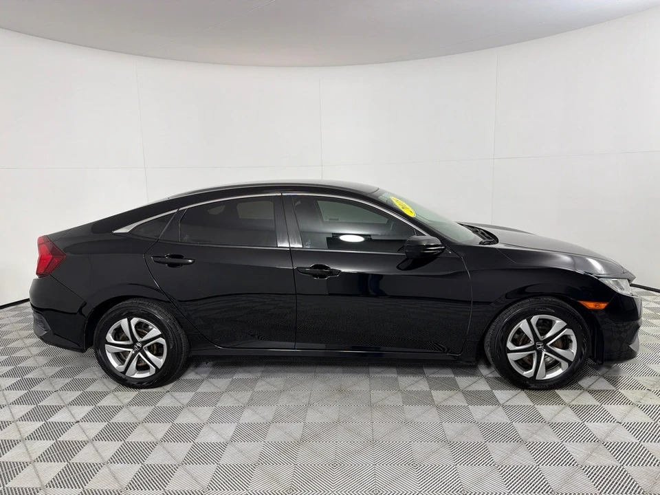 2018 Honda Civic 10th Gen - Image 4 of 21