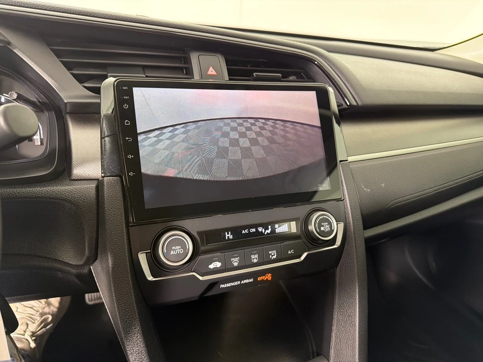 2018 Honda Civic 10th Gen - Image 15 of 21