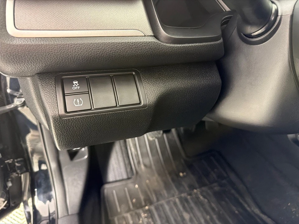 2018 Honda Civic 10th Gen - Image 13 of 21