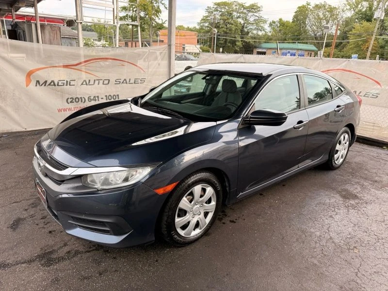 2018 Honda Civic 10th Gen - Image 8 of 12