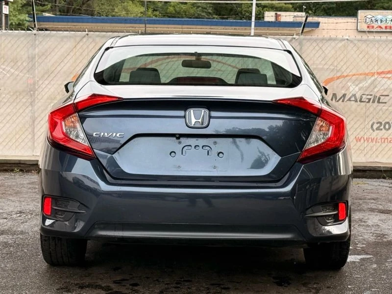 2018 Honda Civic 10th Gen - Image 10 of 12