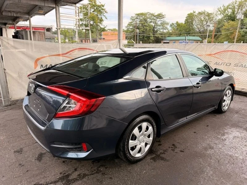 2018 Honda Civic 10th Gen - Image 12 of 12