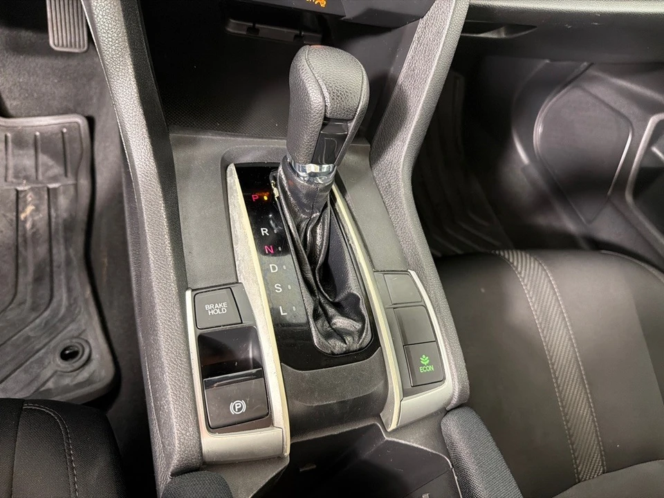 2018 Honda Civic 10th Gen - Image 17 of 25