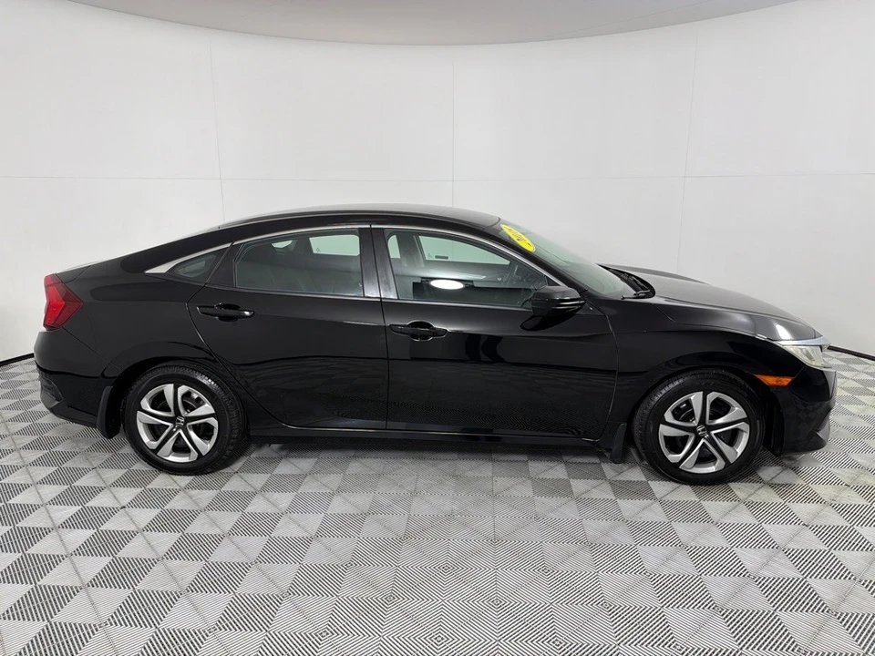 2018 Honda Civic 10th Gen - Image 4 of 25
