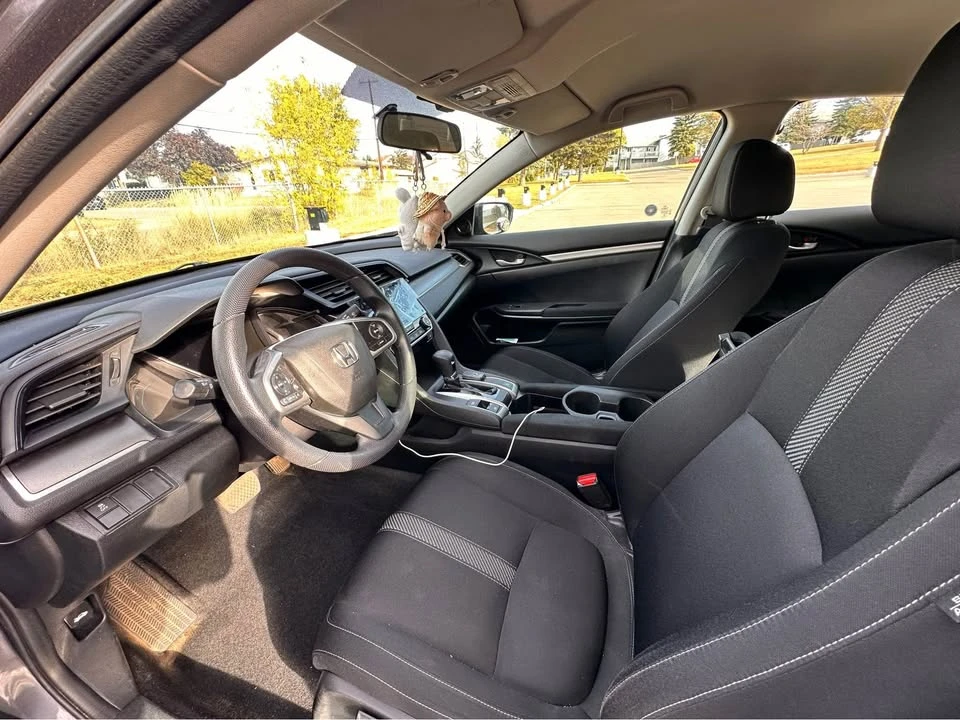 2018 Honda Civic 10th Gen - Image 5 of 10