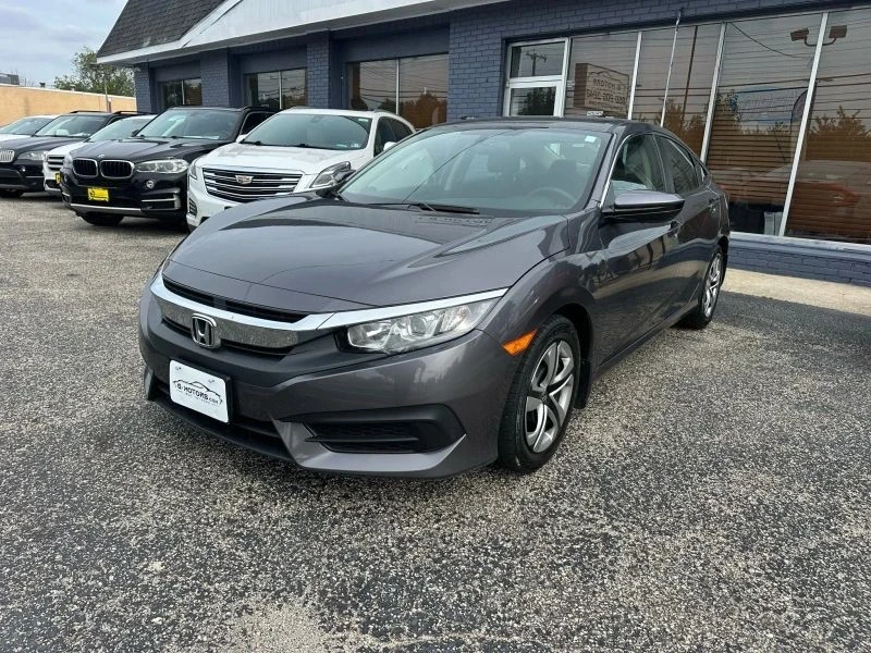 2018 Honda Civic 10th Gen - Image 3 of 12