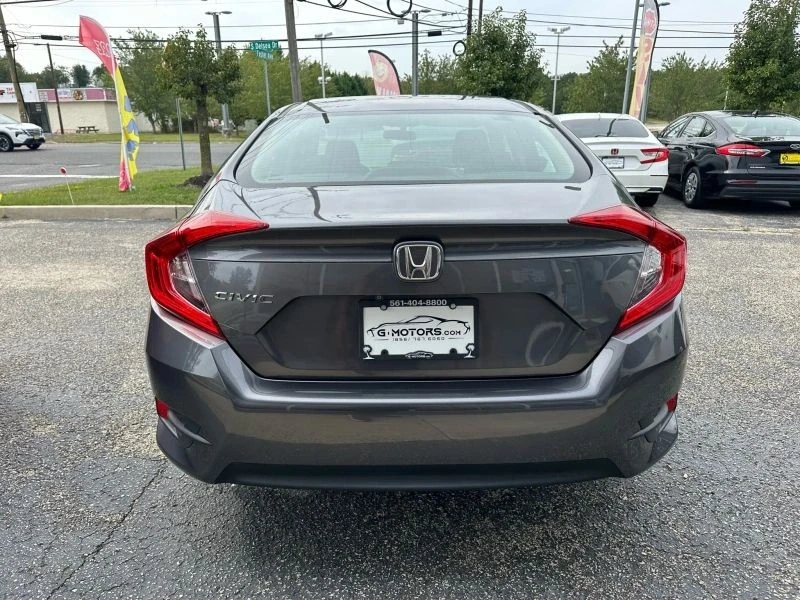 2018 Honda Civic 10th Gen - Image 6 of 12
