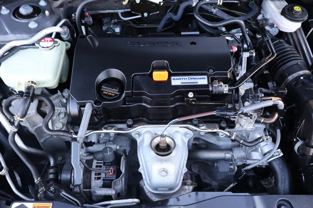 2018 Honda Civic 10th Gen - Image 19 of 21