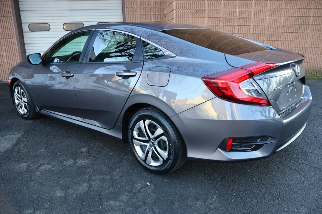 2018 Honda Civic 10th Gen - Image 6 of 21