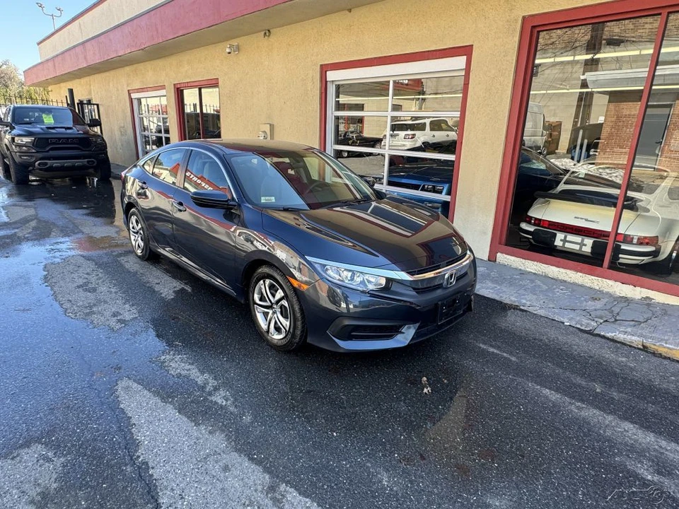 2018 Honda Civic 10th Gen - Image 2 of 21