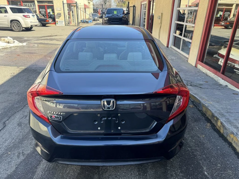 2018 Honda Civic 10th Gen - Image 18 of 21