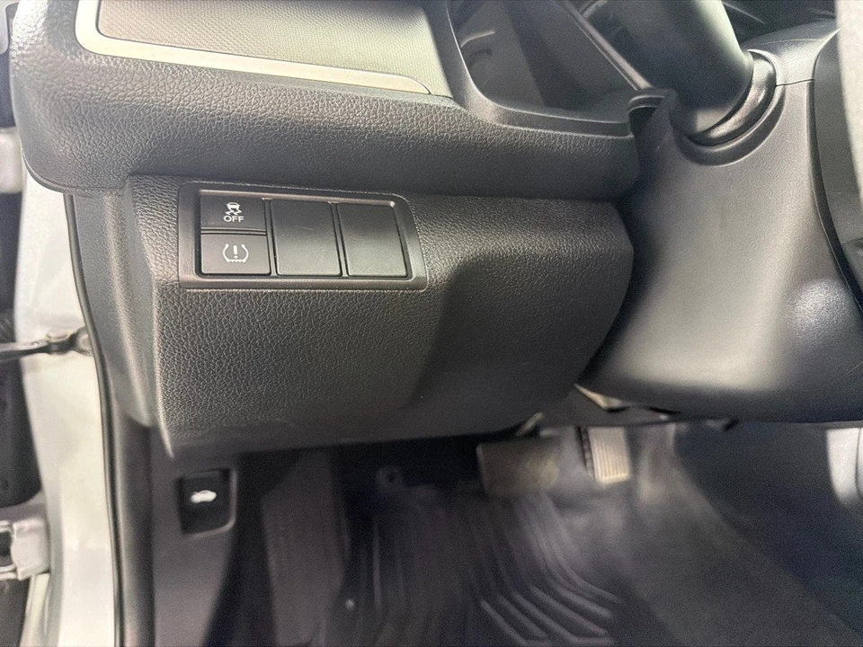 2018 Honda Civic 10th Gen - Image 11 of 20