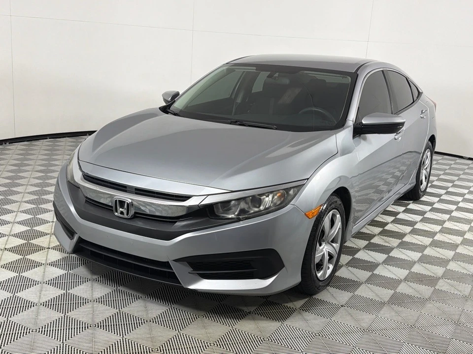 2018 Honda Civic 10th Gen - Image 7 of 20