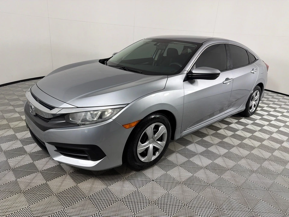 2018 Honda Civic 10th Gen - Image 6 of 20