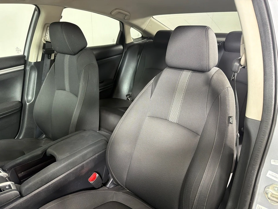 2018 Honda Civic 10th Gen - Image 10 of 20