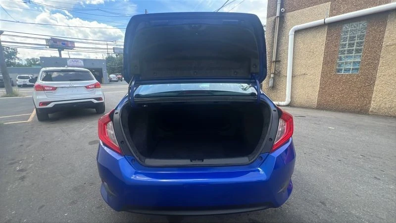 2018 Honda Civic 10th Gen - Image 8 of 12