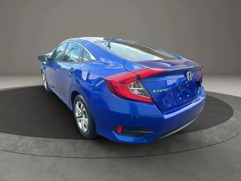 2018 Honda Civic 10th Gen - Image 6 of 12