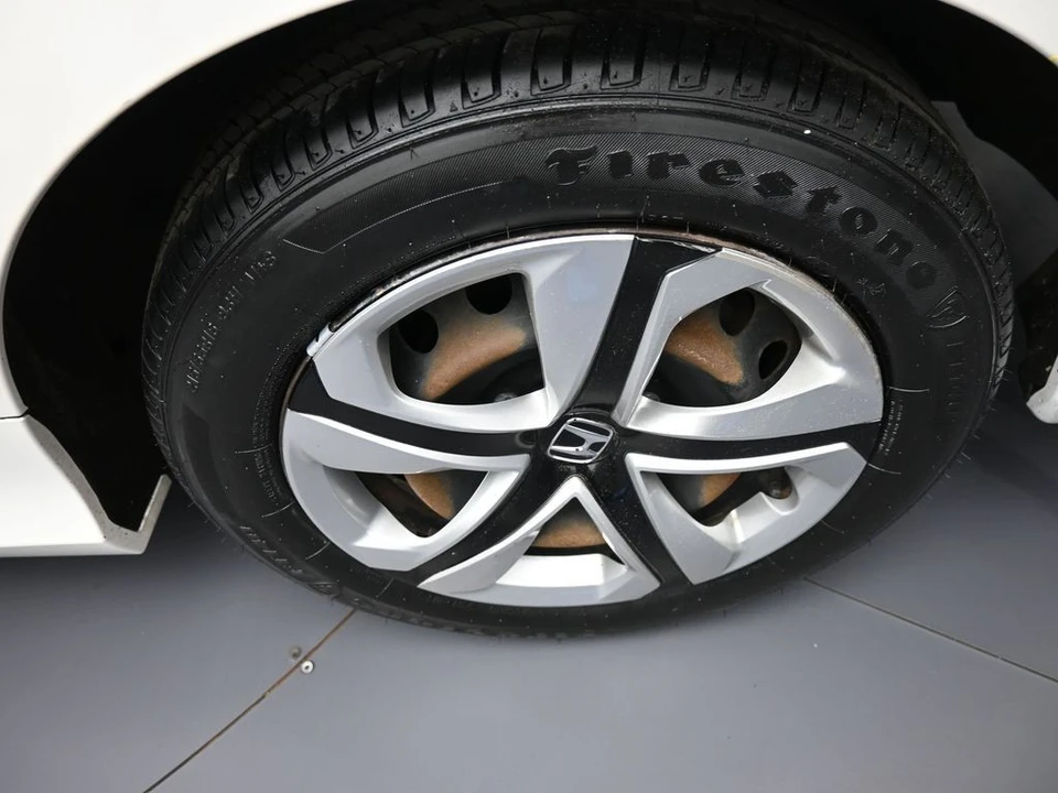 2018 Honda Civic 10th Gen - Image 15 of 21