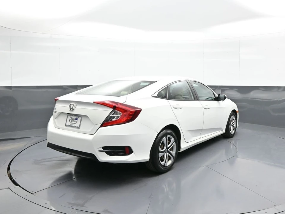 2018 Honda Civic 10th Gen - Image 6 of 21