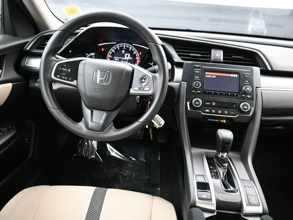 2018 Honda Civic 10th Gen - Image 19 of 21