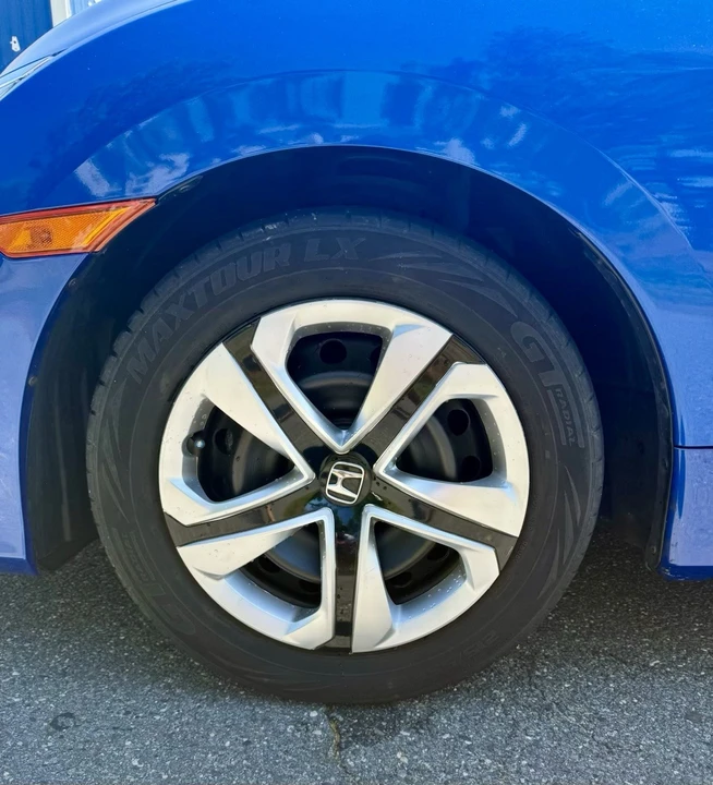 2018 Honda Civic 10th Gen - Image 12 of 22