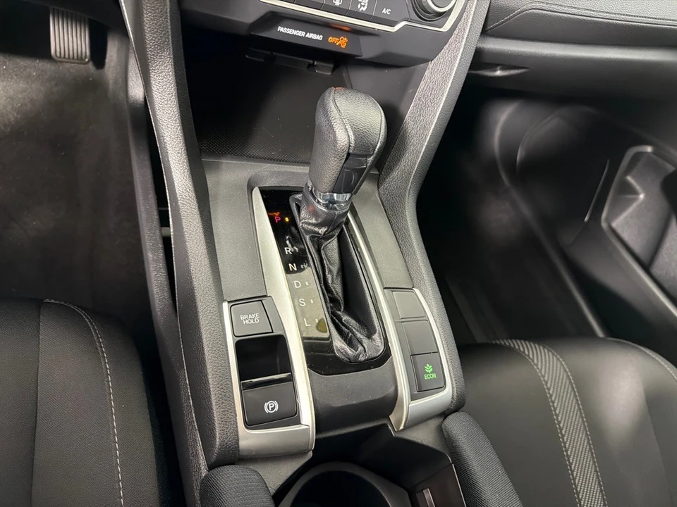 2018 Honda Civic 10th Gen - Image 17 of 25