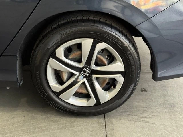 2018 Honda Civic 10th Gen - Image 15 of 21