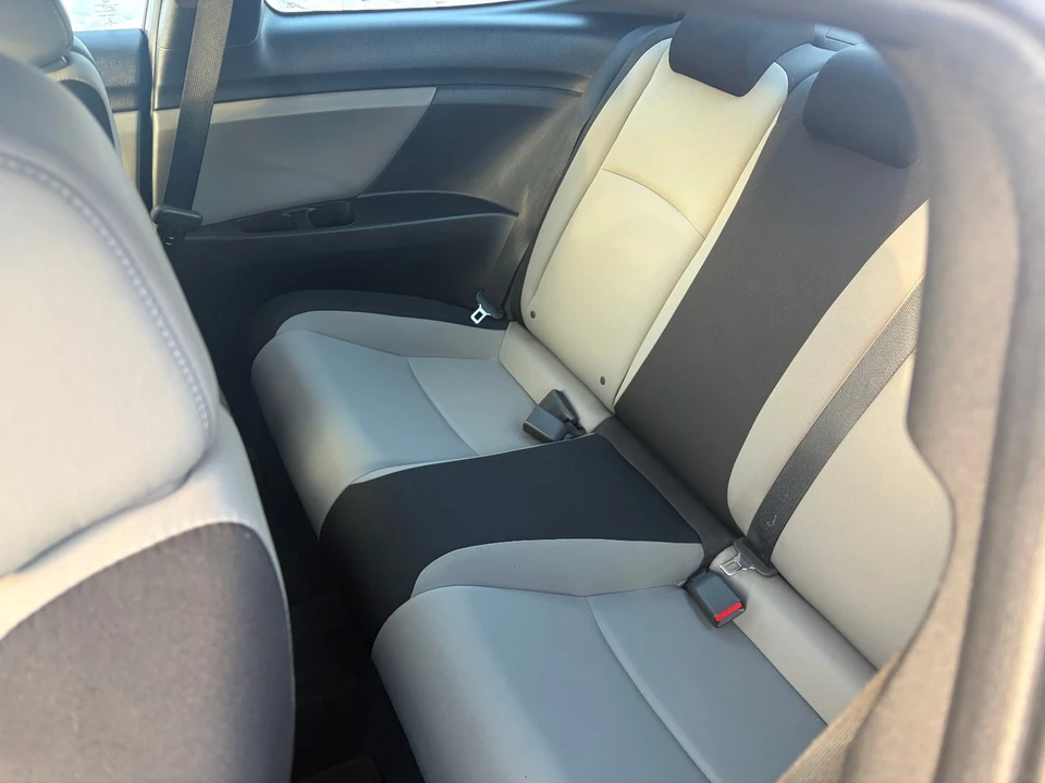 2018 Honda Civic 10th Gen - Image 8 of 12