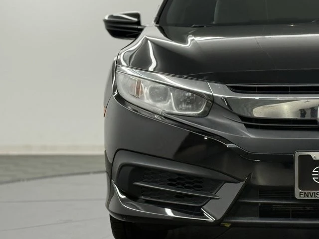 2018 Honda Civic 10th Gen - Image 4 of 12